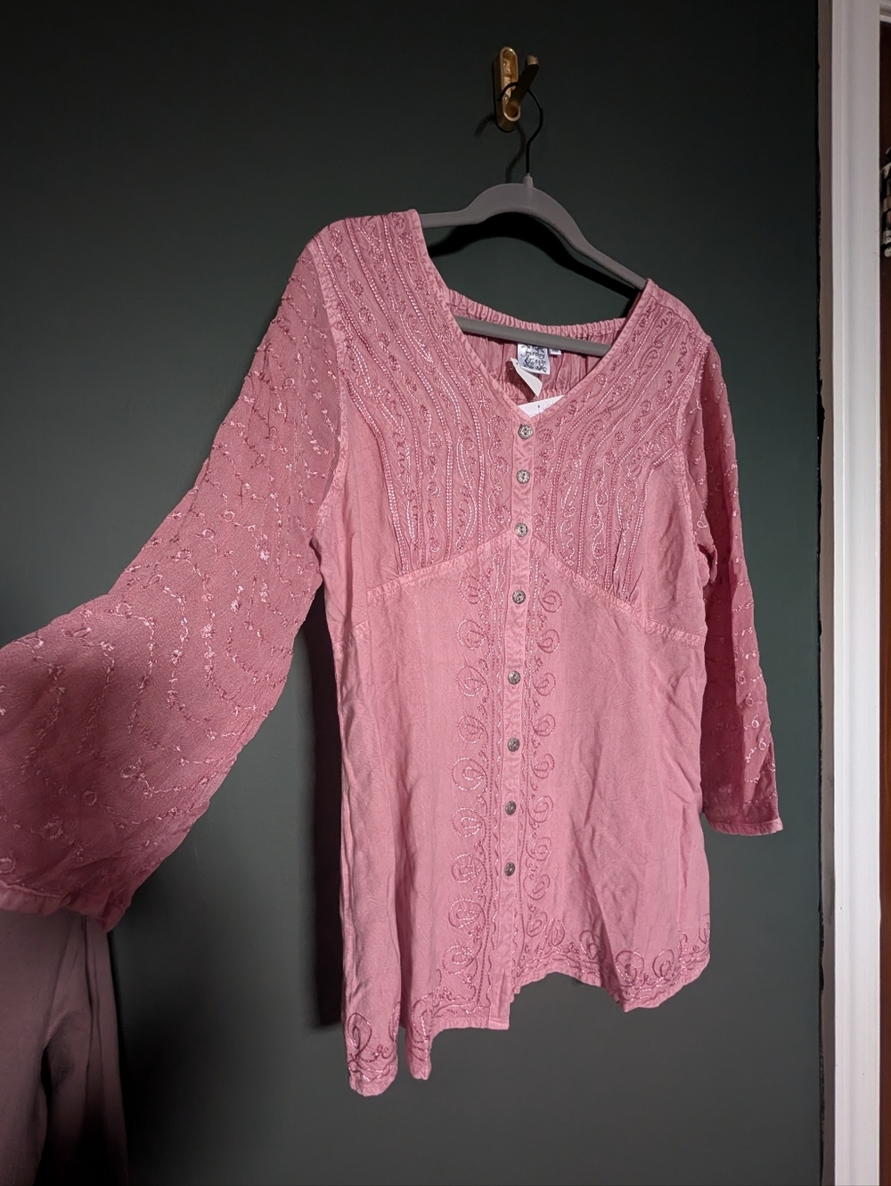 Parsley & Sage NWT Embroidered Button-Front Tunic - Dusty Pink